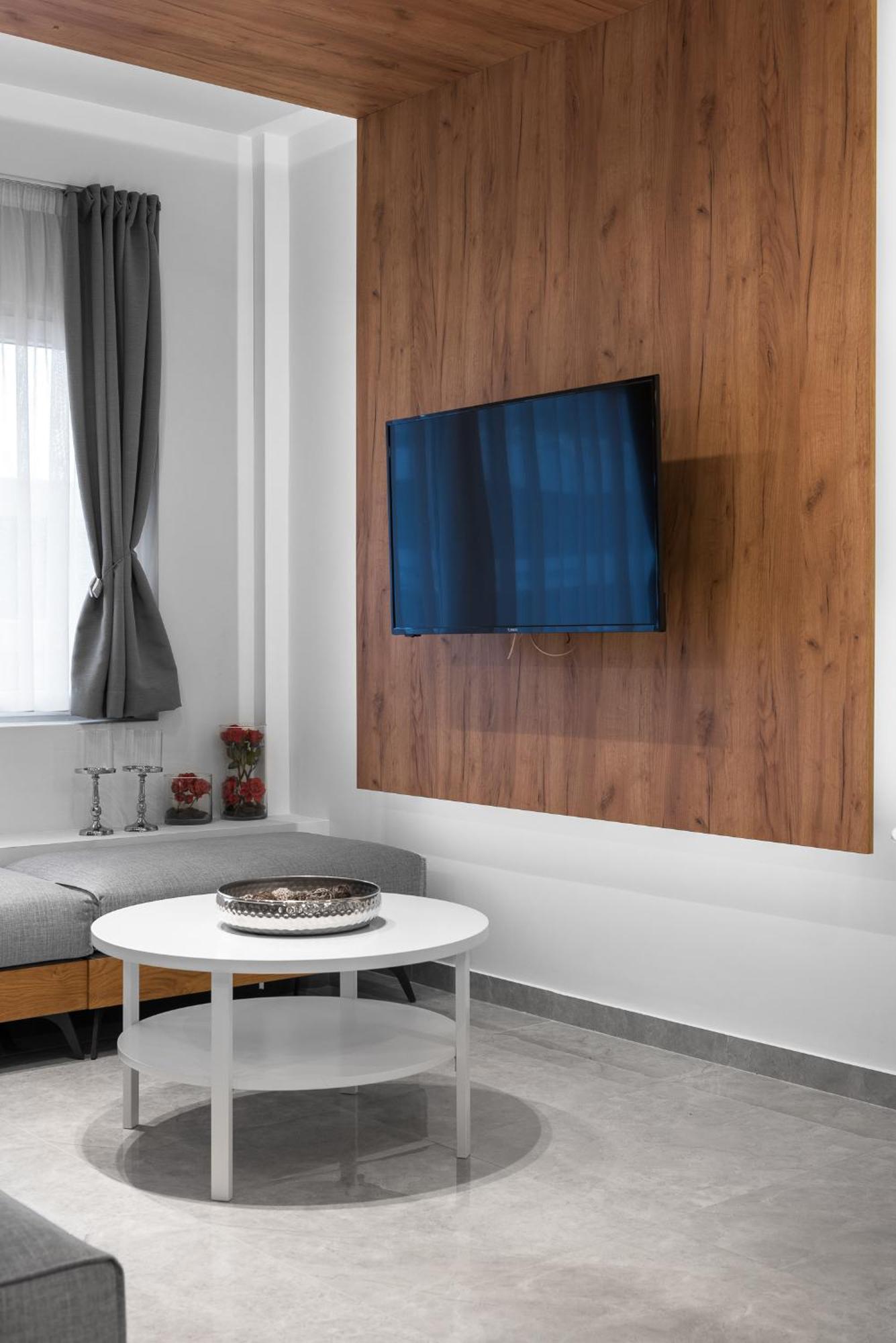 شقة Wood N White, Nilie Hospitality Mgmt سالونيك المظهر الخارجي الصورة